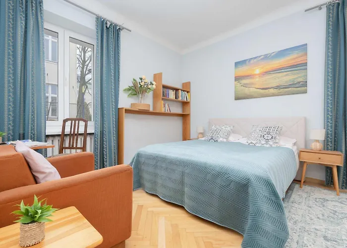 Klimatyczny Z 2 Sypialniami I Balkonem By Renters Lejlighed Warszawa