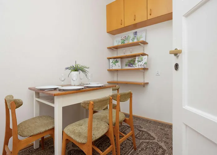 Klimatyczny Z 2 Sypialniami I Balkonem By Renters *