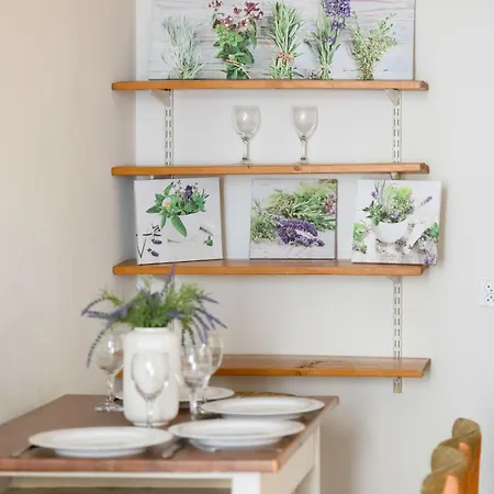 Klimatyczny Z 2 Sypialniami I Balkonem By Renters
