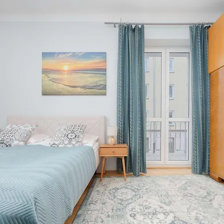 Apartment Klimatyczny Z 2 Sypialniami I Balkonem By Renters *
