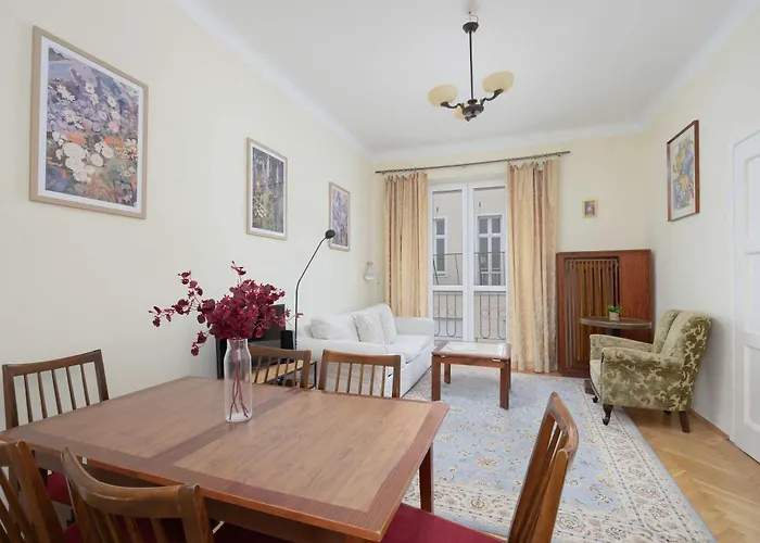 Klimatyczny Z 2 Sypialniami I Balkonem By Renters ורשה